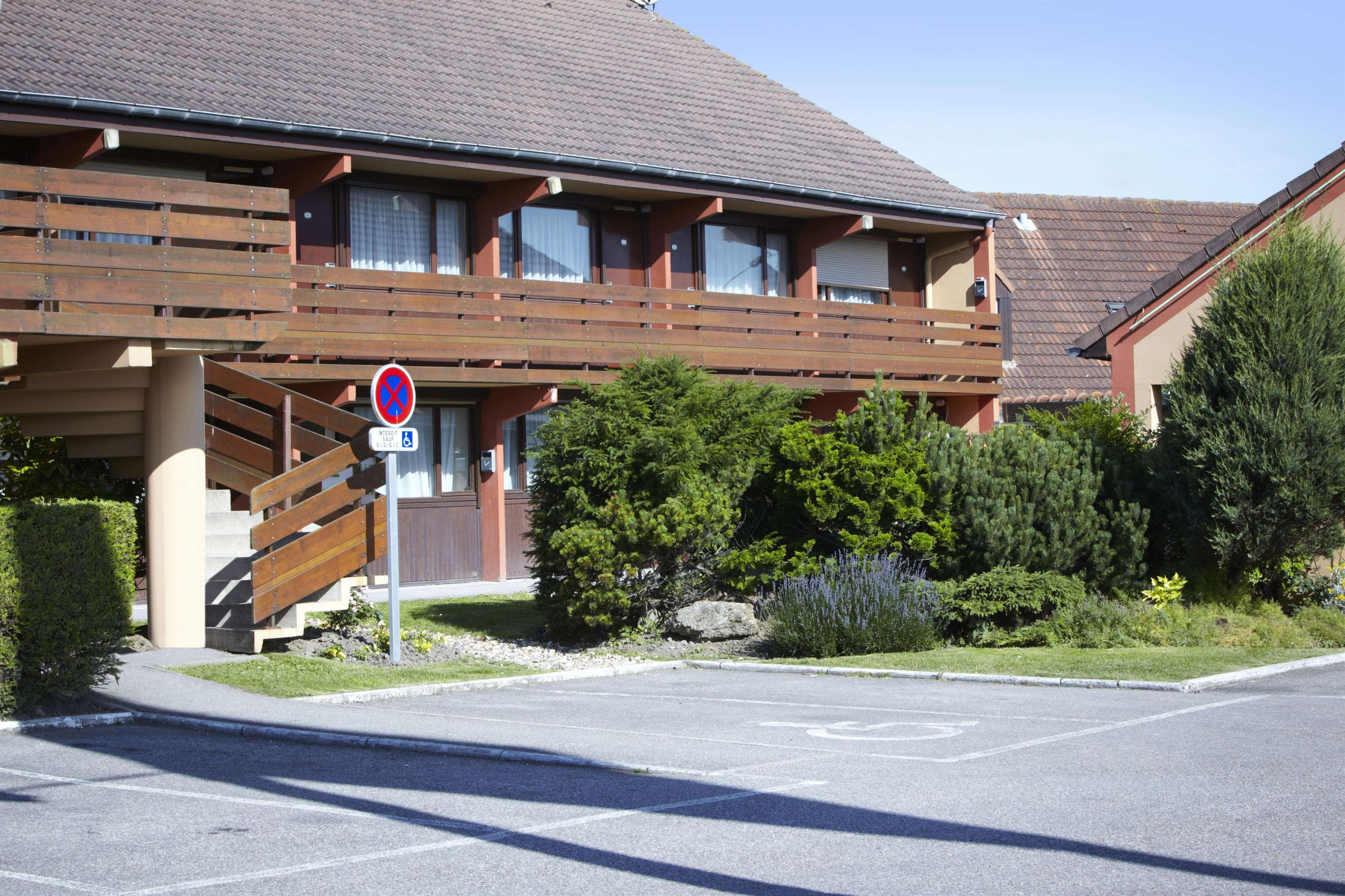 Hotel Campanile Calais Exterior foto